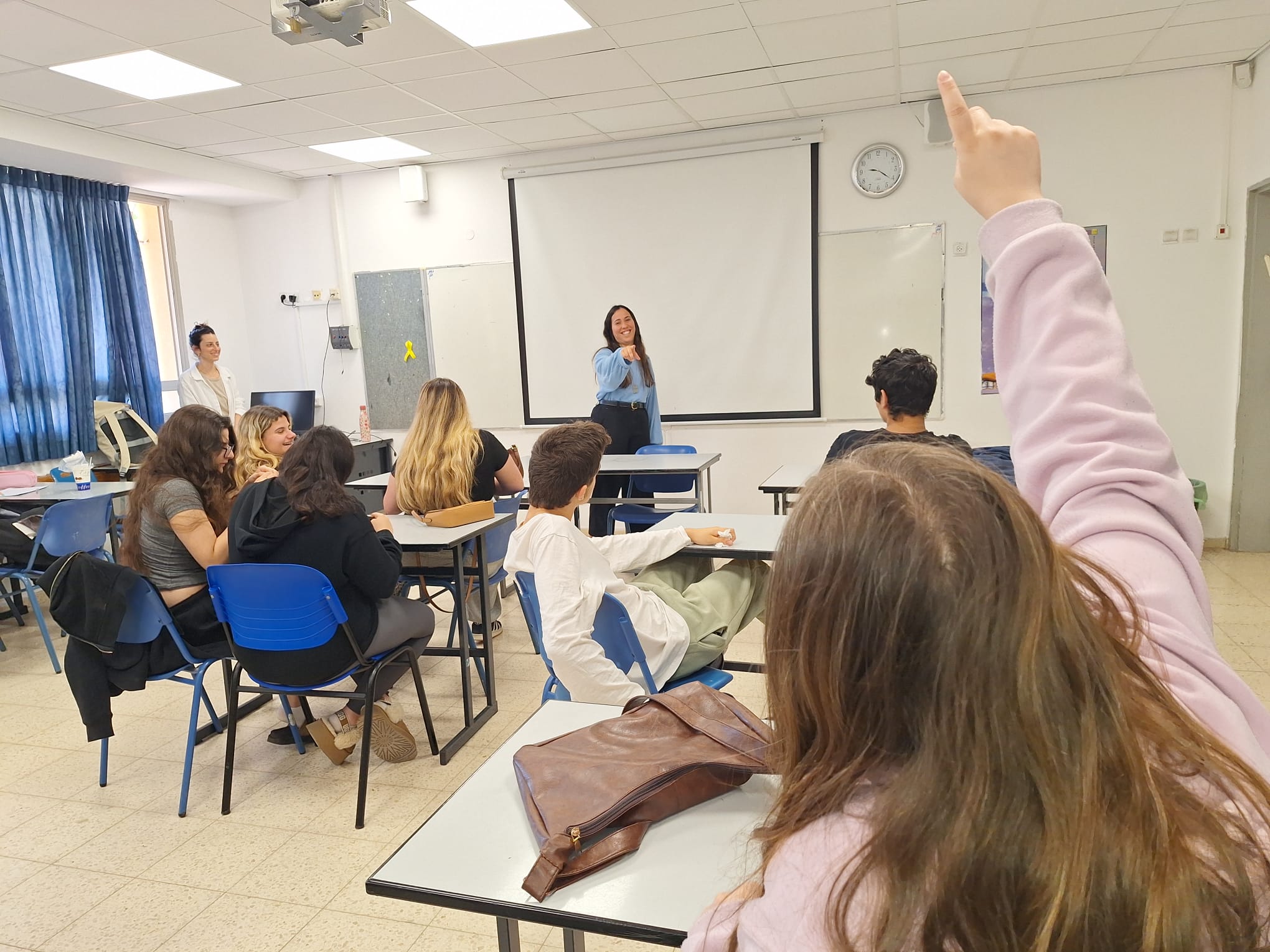 הרצאות וסדנאות בנושא דמוקרטיה, שלטון ואקטיביזם חברתי - התנועה לאיכות השלטון